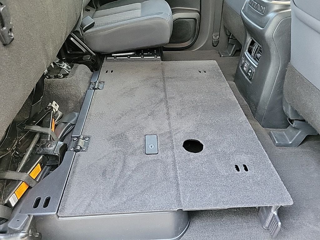 2021 Nissan Titan SV