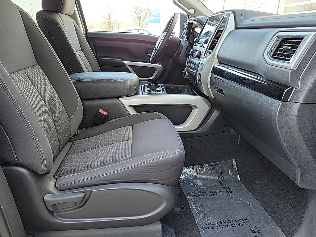 2021 Nissan Titan SV