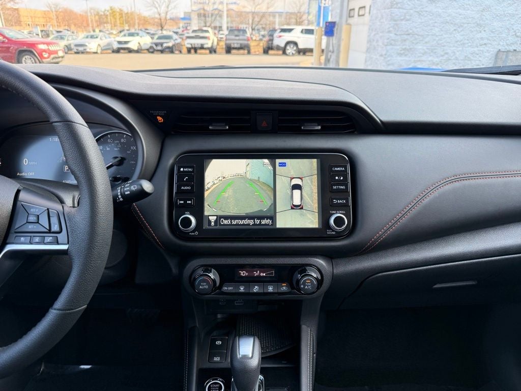 2024 Nissan Kicks SR