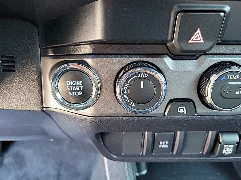 2023 Toyota Tacoma TRD Sport V6