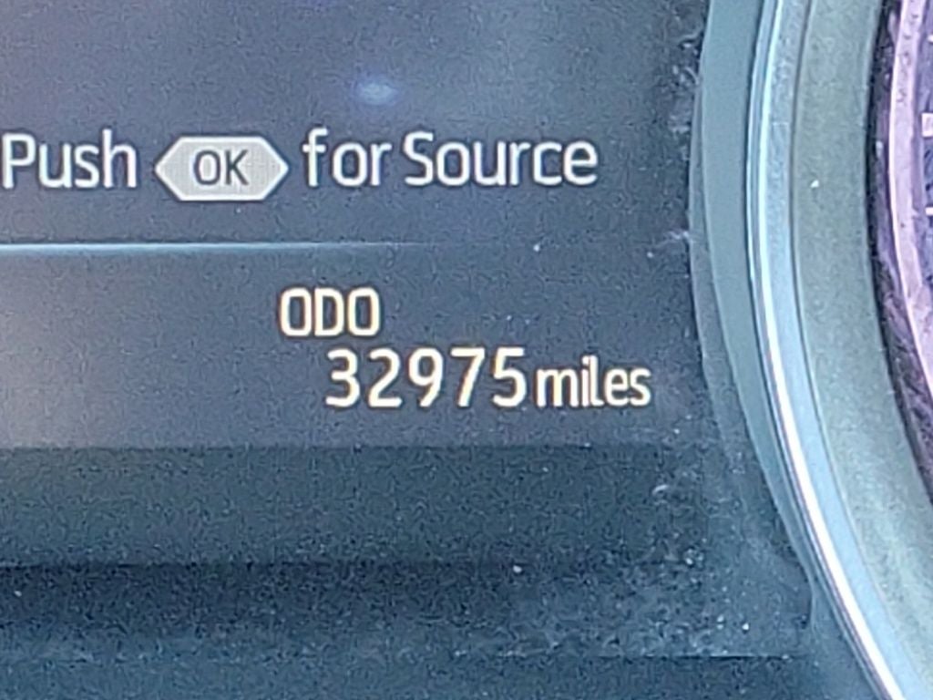 2022 Toyota Camry Hybrid XLE