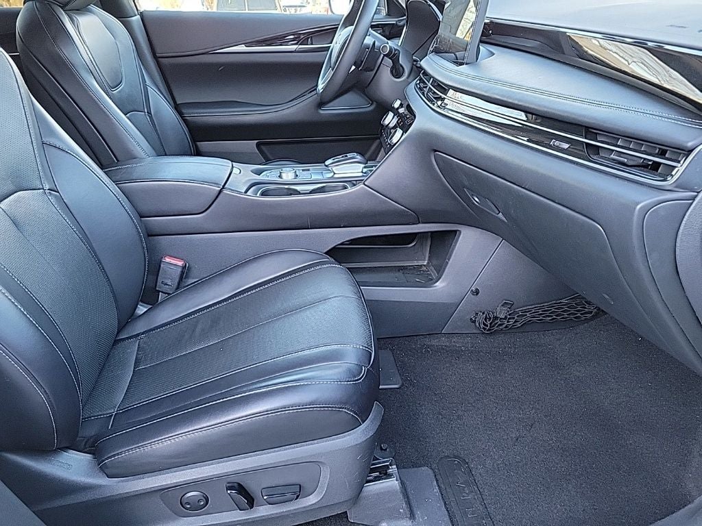 2023 INFINITI QX60 PURE