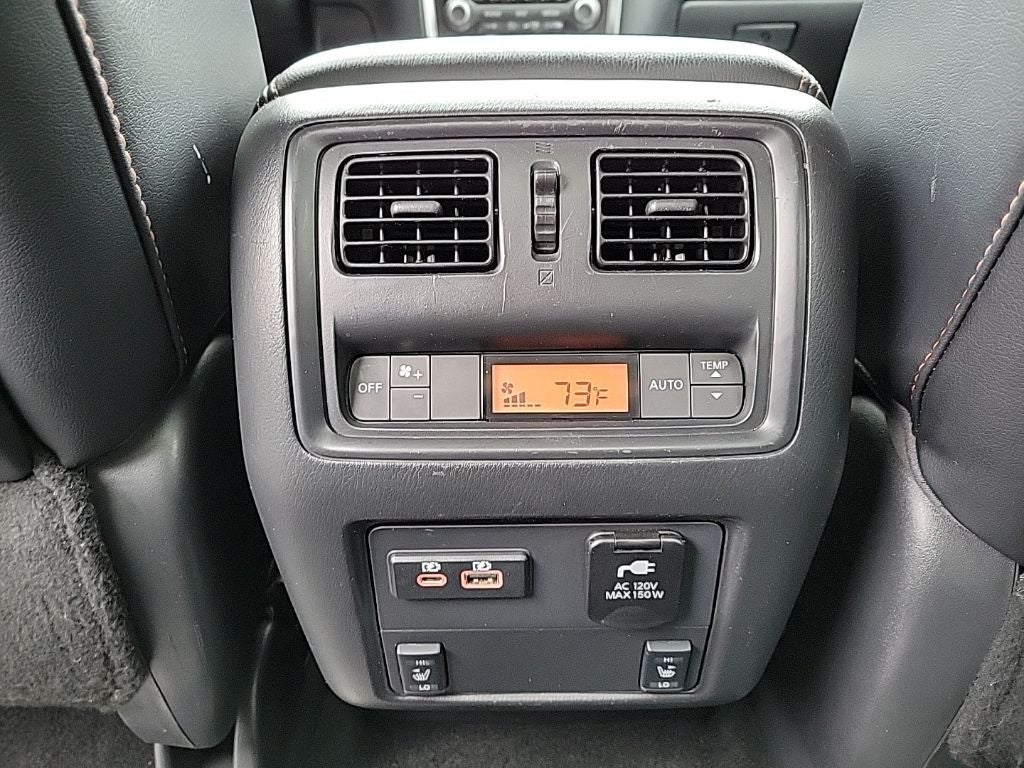 2020 Nissan Pathfinder SL