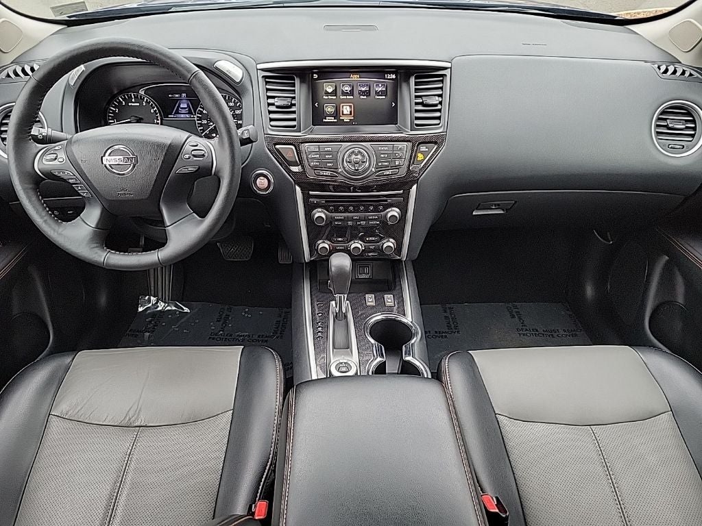 2020 Nissan Pathfinder SL