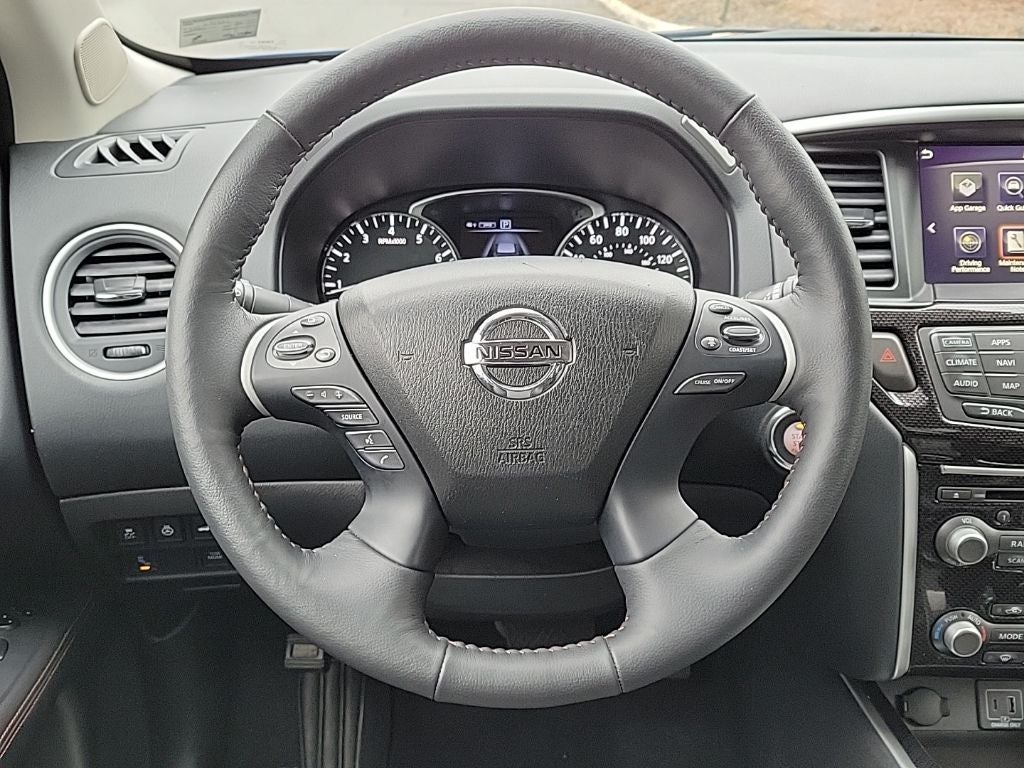 2020 Nissan Pathfinder SL