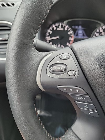 2020 Nissan Pathfinder SL