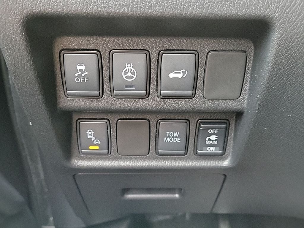 2020 Nissan Pathfinder SL