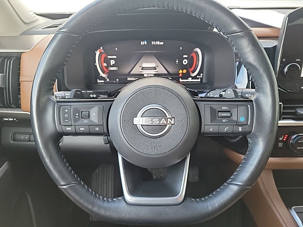 2023 Nissan Pathfinder Platinum