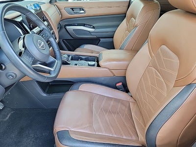 2023 Nissan Pathfinder Platinum