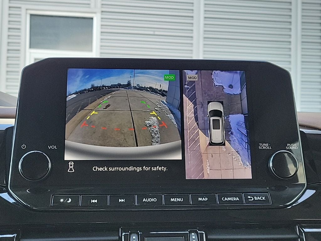 2023 Nissan Pathfinder Platinum