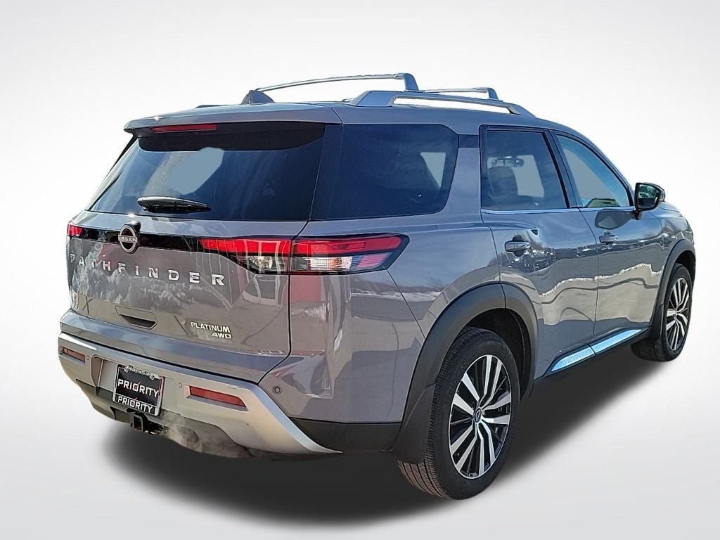 2023 Nissan Pathfinder Platinum