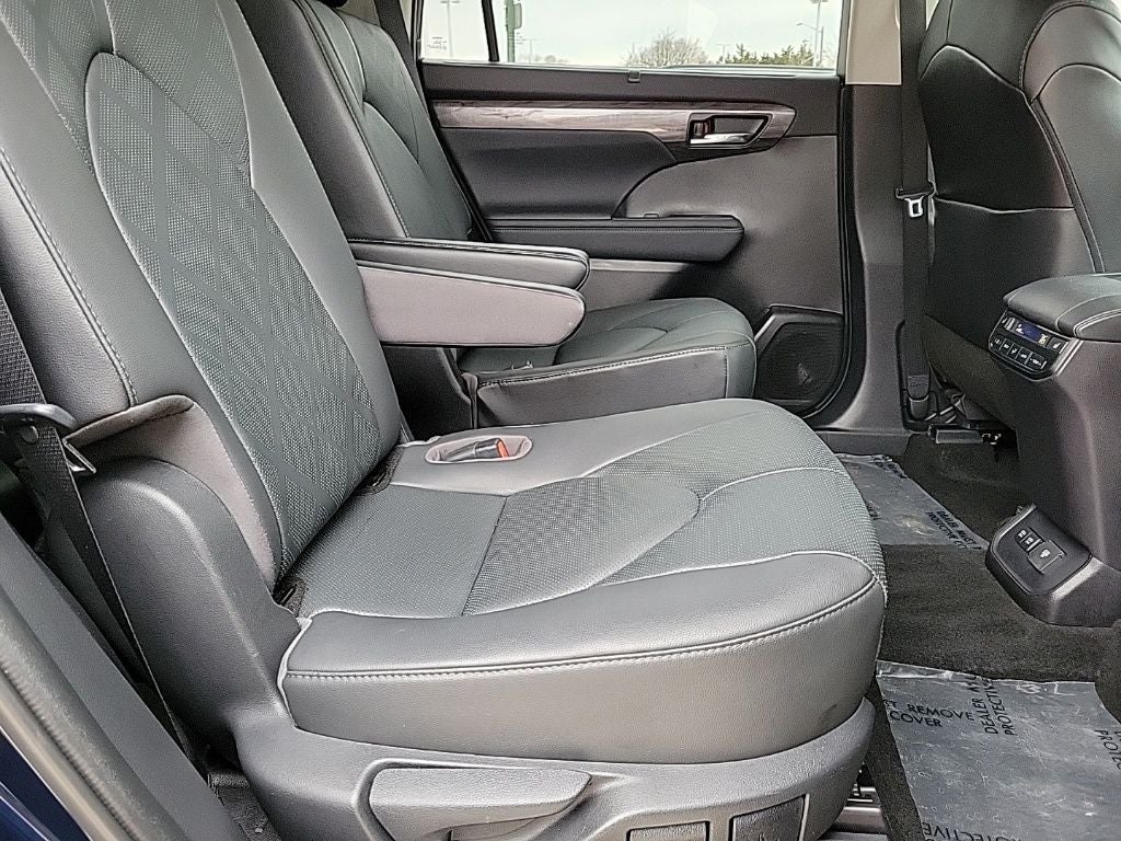 2021 Toyota Highlander Platinum