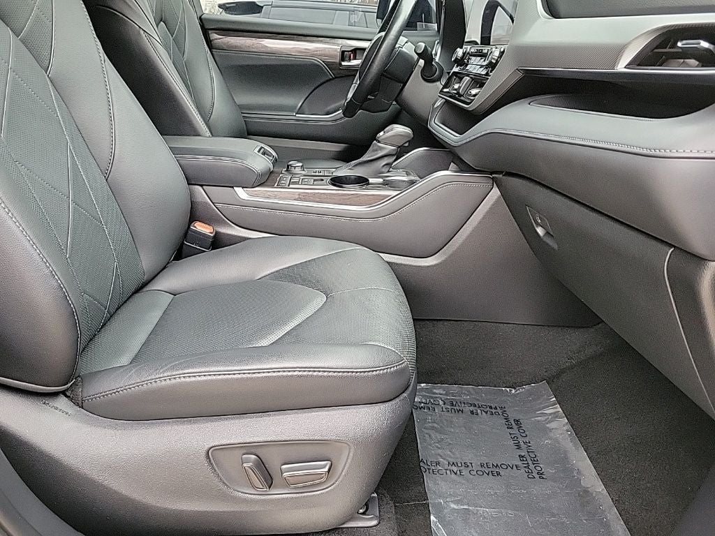 2021 Toyota Highlander Platinum