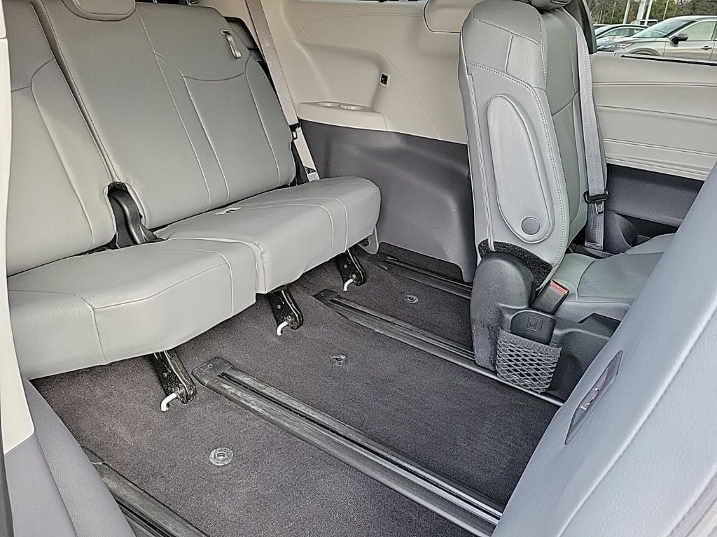 2024 Toyota Sienna Limited 7 Passenger