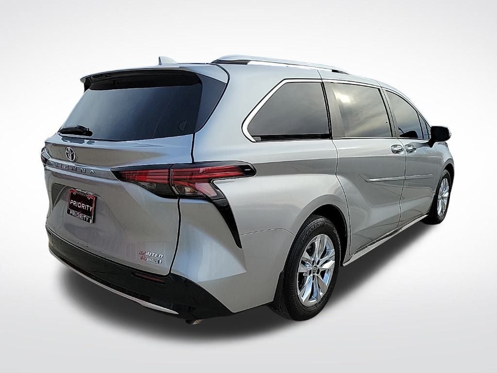 2024 Toyota Sienna Limited 7 Passenger