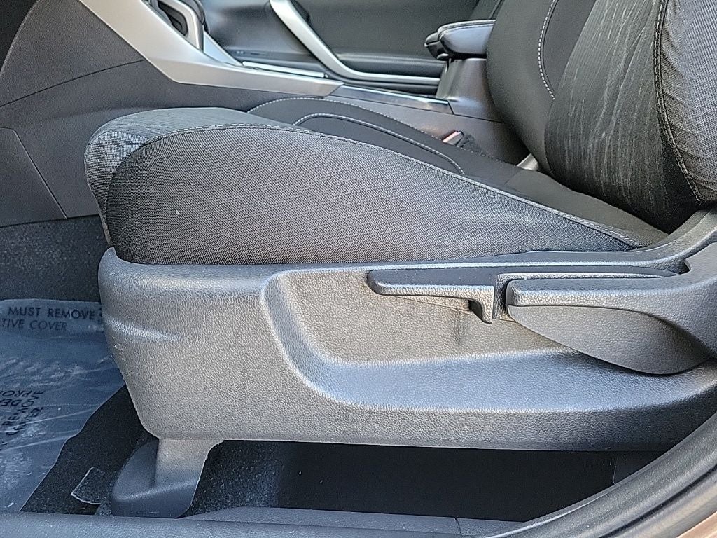 2020 Mitsubishi Eclipse Cross SE