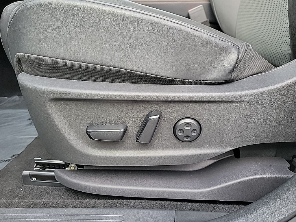 2023 Nissan Ariya EVOLVE+