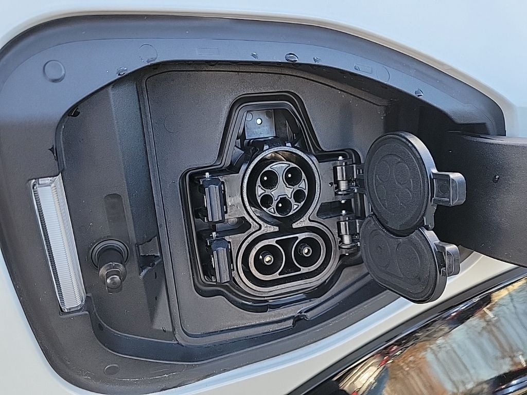 2023 Nissan Ariya EVOLVE+