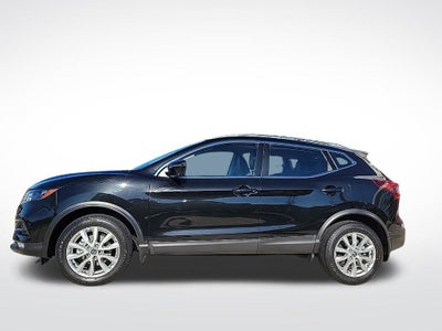 2022 Nissan Rogue Sport SV