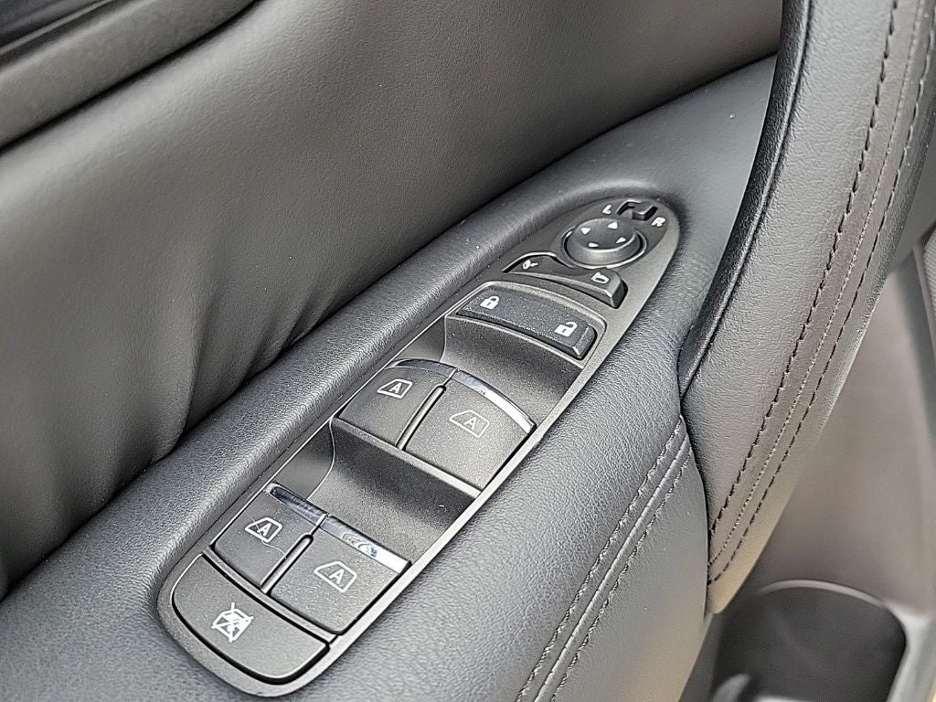 2023 Nissan Armada SV