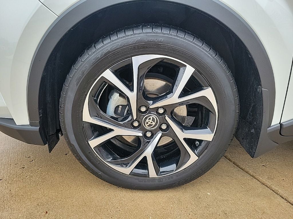 2020 Toyota C-HR XLE