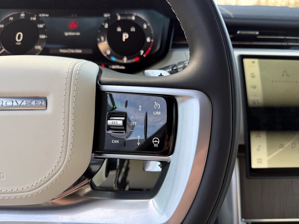 2025 Land Rover Range Rover SE