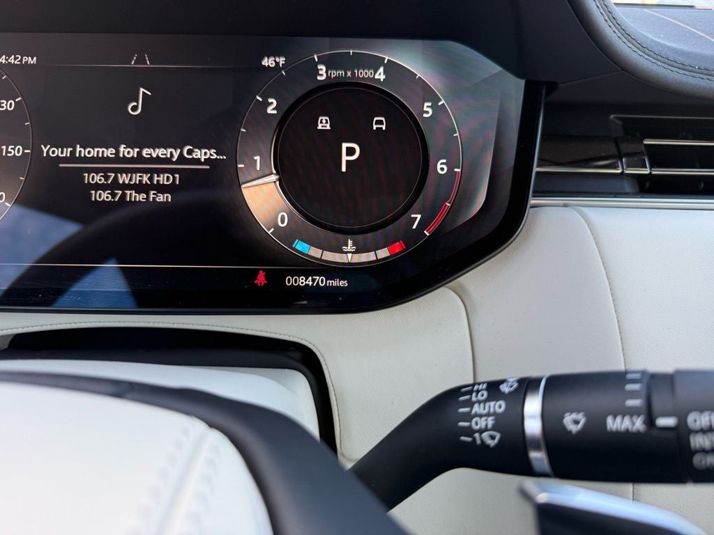 2025 Land Rover Range Rover SE