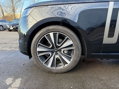 2025 Land Rover Range Rover SE