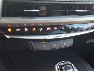 2024 Cadillac XT4 FWD Premium Luxury