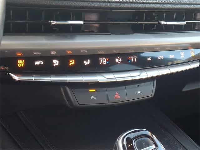 2024 Cadillac XT4 FWD Premium Luxury