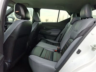 2022 Nissan Kicks SR
