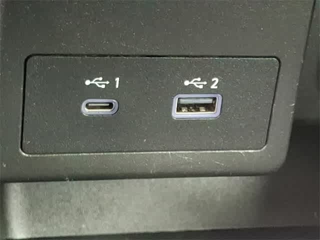 2022 Nissan Kicks SR