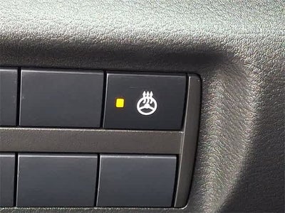 2022 Nissan Kicks SR