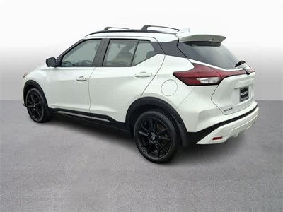 2022 Nissan Kicks SR