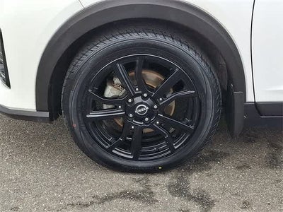 2022 Nissan Kicks SR