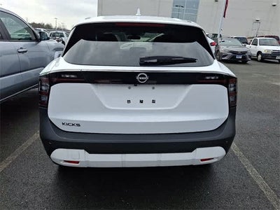 2025 Nissan Kicks SV