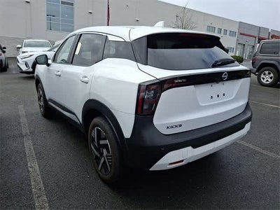 2025 Nissan Kicks SV