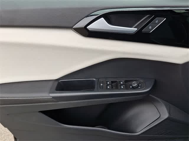 2025 Volkswagen Taos S