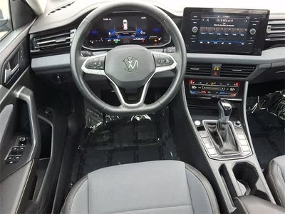 2025 Volkswagen Jetta SE