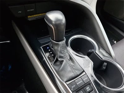 2020 Toyota Camry Hybrid XLE