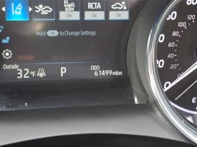 2020 Toyota Camry Hybrid XLE