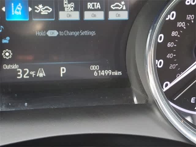 2020 Toyota Camry Hybrid XLE