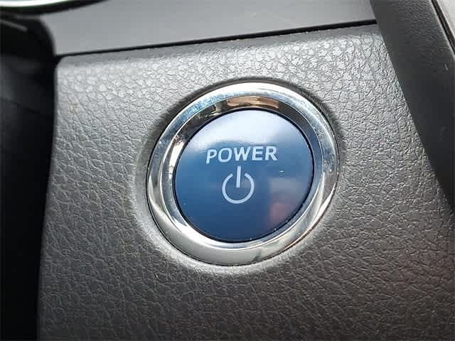 2020 Toyota Camry Hybrid XLE