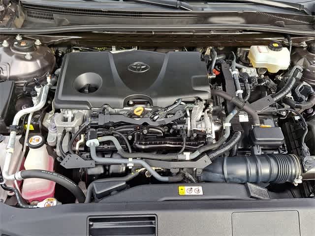 2020 Toyota Camry Hybrid XLE