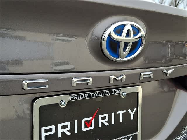 2020 Toyota Camry Hybrid XLE