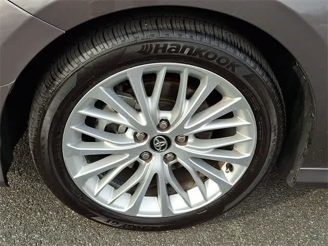 2020 Toyota Camry Hybrid XLE