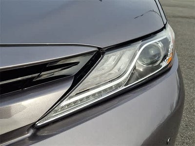 2020 Toyota Camry Hybrid XLE