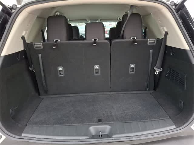 2024 Nissan Pathfinder S