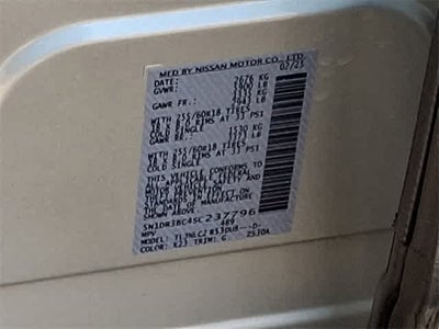 2025 Nissan Pathfinder SV