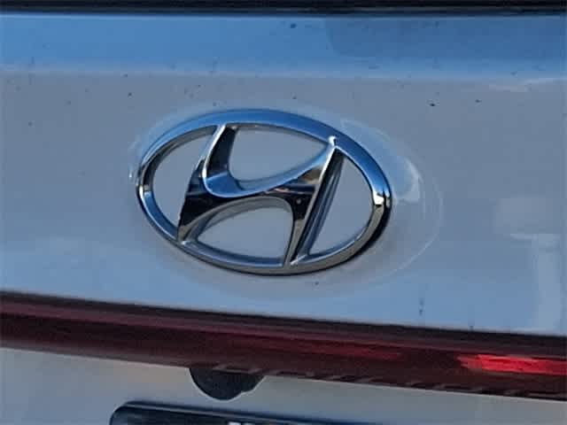 2022 Hyundai Santa Fe SE